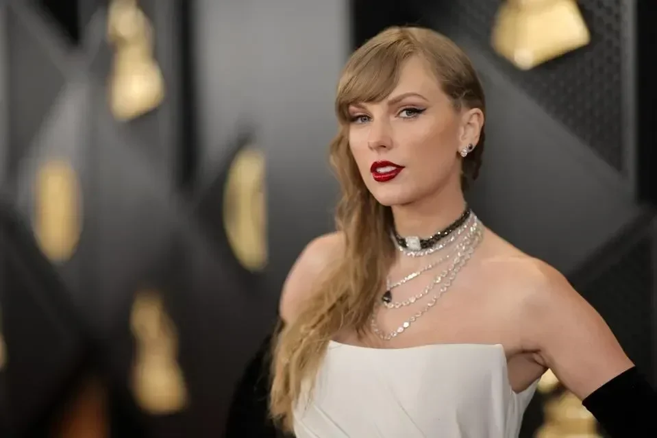 taylor swift bikin geger the life of a showgirl pecahkan rekor billboard paling gila sepanjang sejarah portal berita terbaru