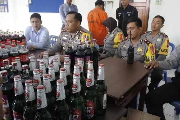 terbongkar pabrik sabun palsu omzet miliaran di bekasi waspada produk tiruan di pasaran portal berita terbaru