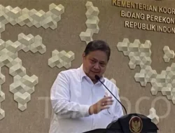 Terkuak! Airlangga Hartarto Optimis Ekonomi RI Melesat 5,2% di Akhir 2025, Apa Rahasianya?