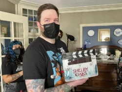 Teror Shelby Oaks: Misteri Hilangnya YouTuber di Kota Paling Angker Ohio, Berani Nonton Sendirian?