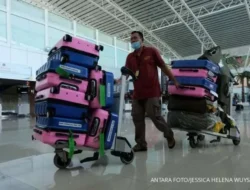 Terungkap! Ini Ciri Koper yang Paling Sering ‘Dibuang’ Petugas Bandara, Jangan Sampai Punya!