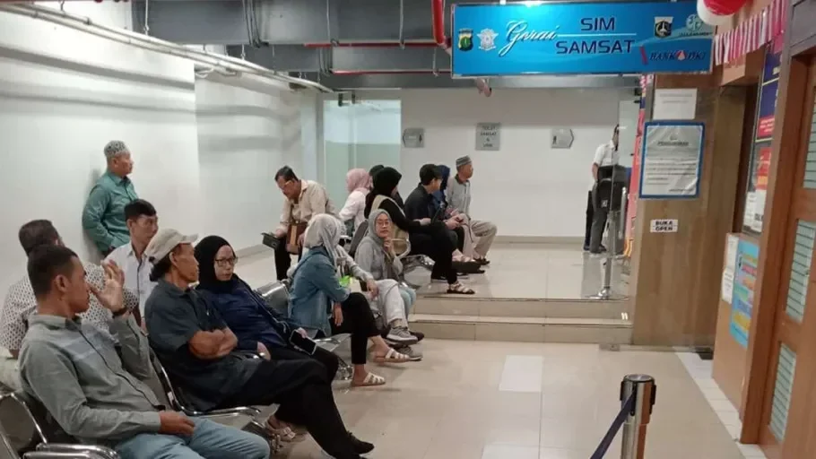 terungkap perpanjang sim online 2025 cuma modal hp anti antre dan anti ribet portal berita terbaru