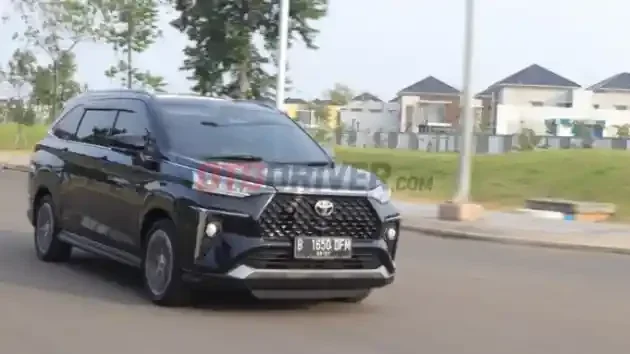 veloz bensin pensiun dini toyota all out dengan hybrid diskon rp30 juta menanti pembeli cerdas portal berita terbaru