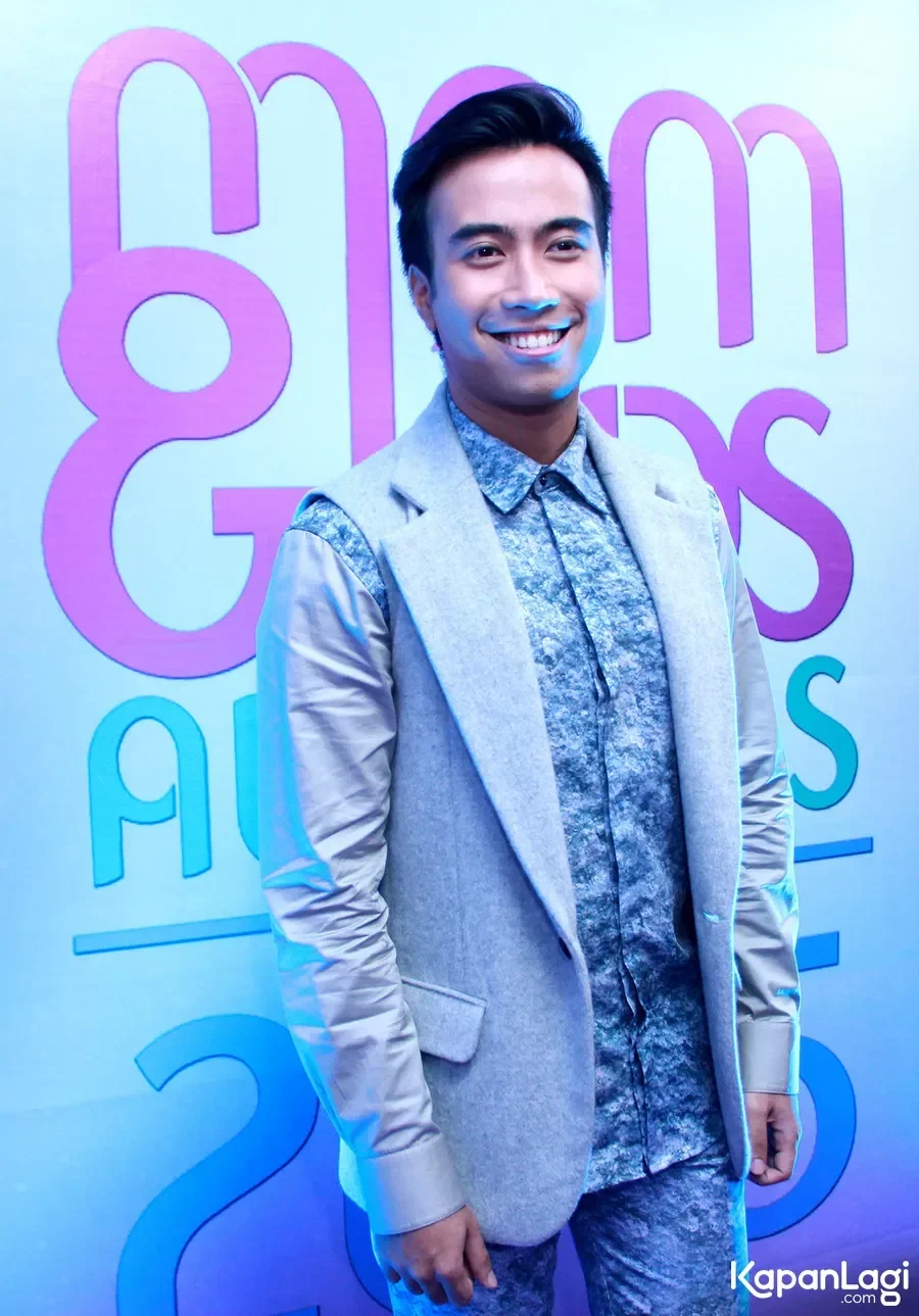 vidi aldiano hiatus total demi kesehatan diam diam siapkan album baru penuh kejutan portal berita terbaru