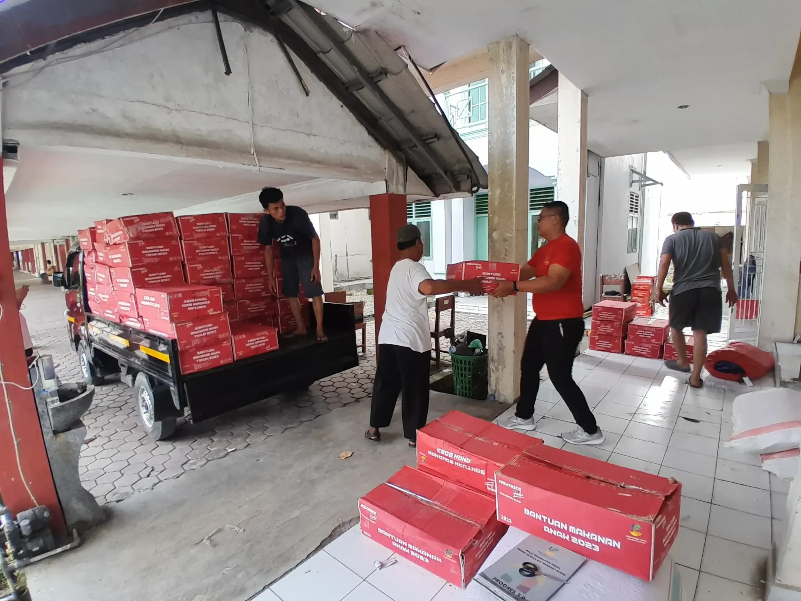 aceh berduka bsi tak tinggal diam 15 ton bantuan dan starlink jadi harapan baru scaled portal berita terbaru