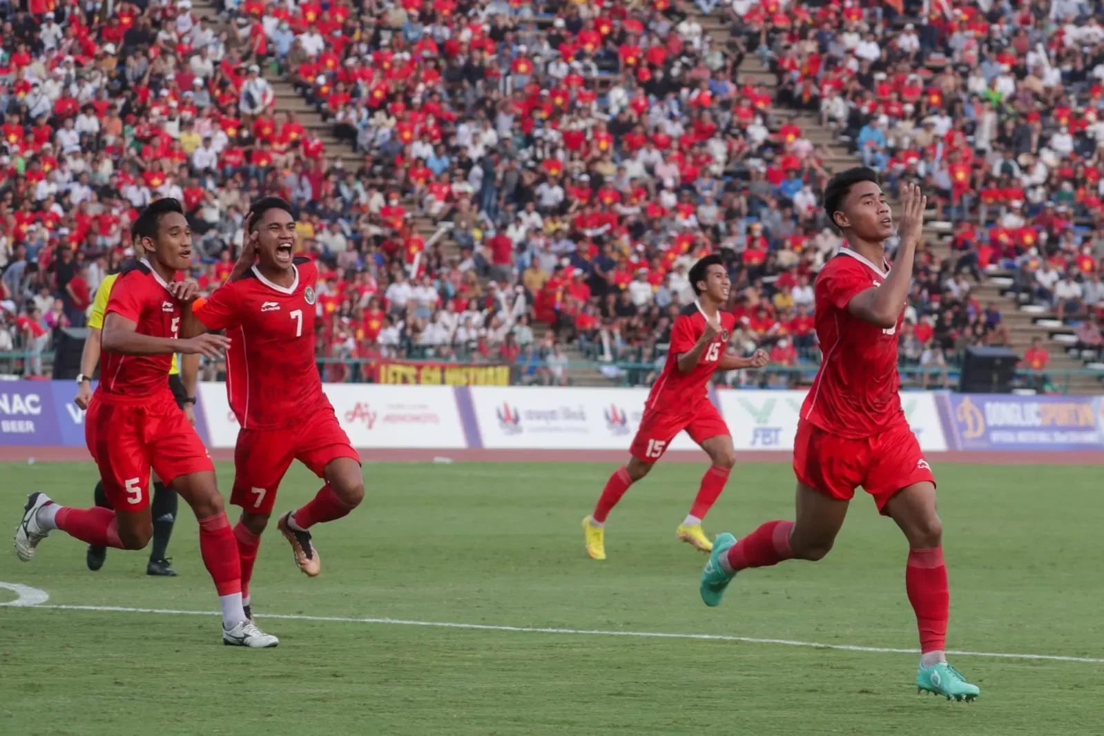 drama 3 menit penuh gila vietnam u 23 amankan tiket final sea games 2025 filipina patah hati portal berita terbaru