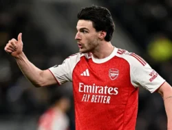 Geger Liga Inggris! David Moyes Blak-blakan Sebut Declan Rice Gelandang Terbaik Dunia, Kok Bisa?