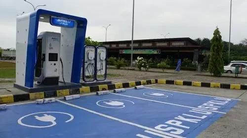 libur nataru 20252026 makin nyaman jasa marga siapkan 107 spklu fast charging di tol anti khawatir baterai habis portal berita terbaru