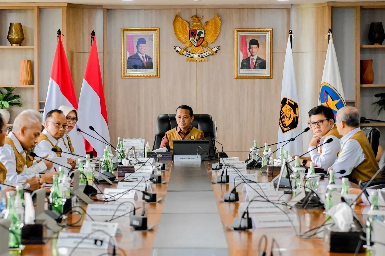 menteri bahlil gercep tim esdm siaga bencana langsung ngebut dapur umum jadi penyelamat ribuan korban portal berita terbaru