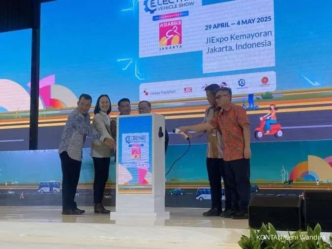 mobil nasional geger moeldoko ultimatum wajib listrik atau tamat pindad siap saingi pabrikan jepang portal berita terbaru