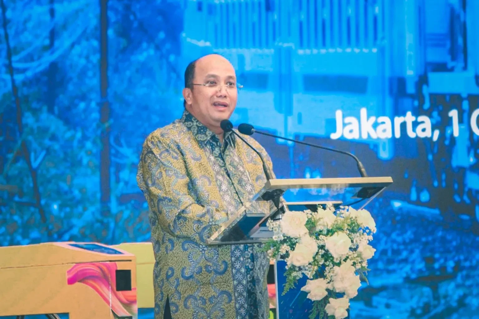 ojk resmi restui riduan jadi bos bank mandiri ini dia duo nahkoda baru yang siap guncang industri keuangan portal berita terbaru