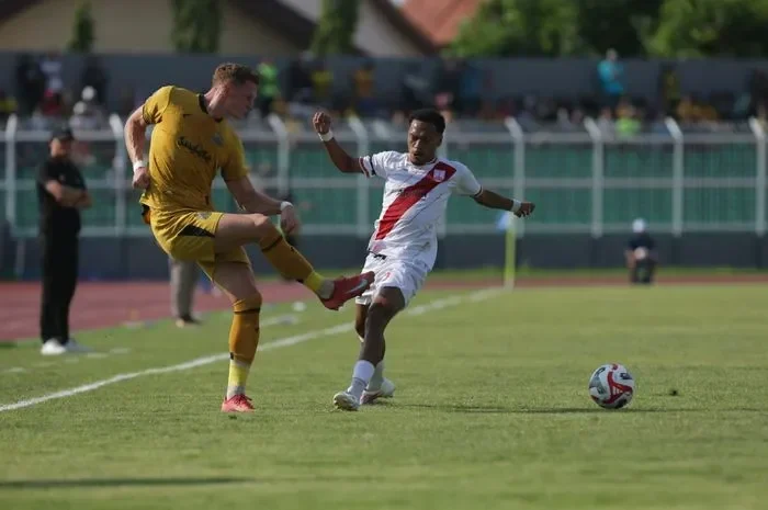 persib bandung hajar bhayangkara fc 2 0 langsung kudeta posisi persija di super league portal berita terbaru