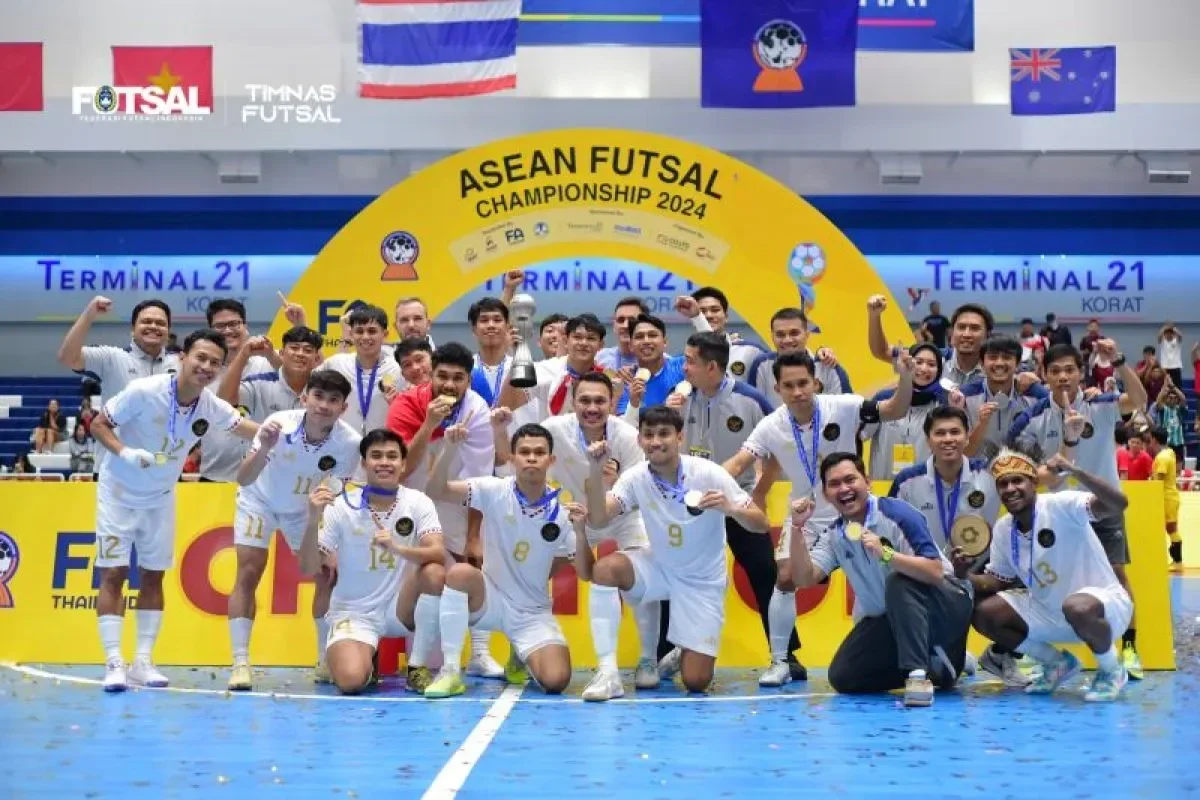 pesta gol garuda muda timnas futsal u 19 indonesia libas vietnam 7 3 selangkah lagi juara aff portal berita terbaru