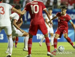 SEA Games 2025: Timnas U-23 Terjungkal! Zijlstra Buka Suara, Janji Masa Depan Cerah di Tengah Badai Kritik?