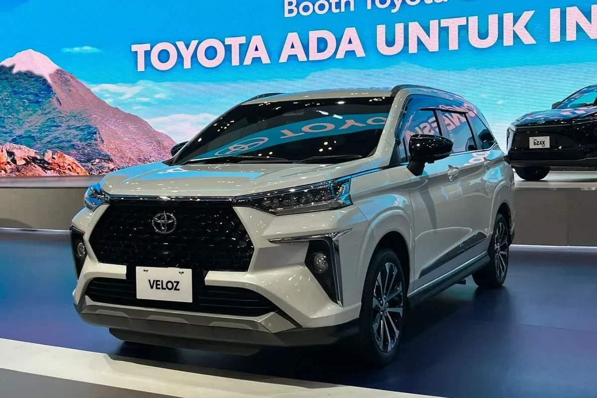 veloz hybrid bikin geger pasar otomotif varian rp299 juta langsung ludes auto2000 banjir pesanan portal berita terbaru