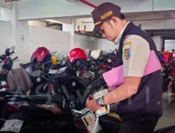 Waduh! Bapenda Kini Sisir Parkiran Stasiun, Motor Kamu Aman dari ‘Surat Cinta’ Pajak?