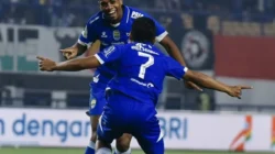 Drama di Manahan! Andrew Jung Bawa Persib Kunci Puncak Klasemen, Persis Solo Makin Terpuruk!