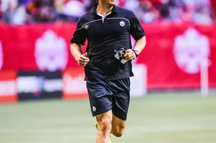 gebrakan pssi ilmuwan olahraga kelas dunia ini siap sulap fisik timnas indonesia jadi baja portal berita terbaru