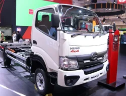 Kapasitas Pabrik Cuma 25 Persen! Hino ‘Babak Belur’ Dihantam Serbuan Truk Impor China, Industri Otomotif Nasional Terancam?