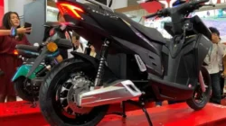 Motor Listrik Vinfast Mirip Honda Vario Bikin Heboh! Baterai Bisa Ditukar Cuma Rp5 Ribuan, Siap Guncang Pasar?