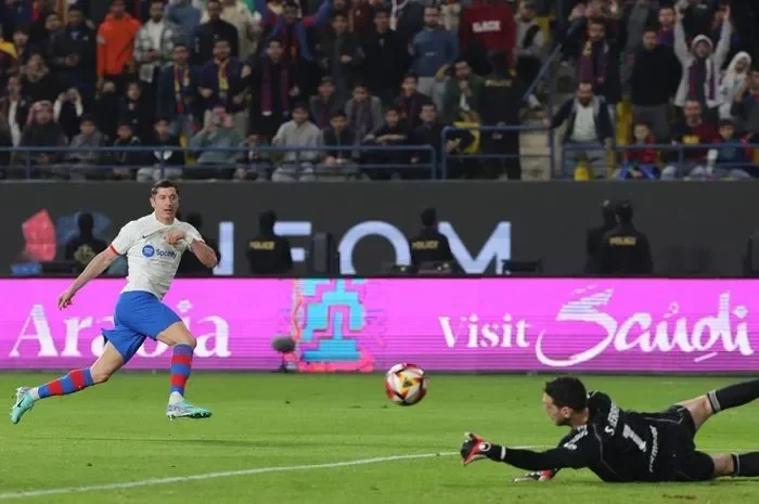 panas real madrid singkirkan atletico tantang barcelona di final piala super spanyol portal berita terbaru