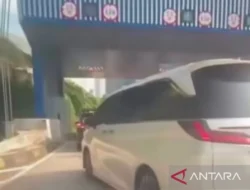 Skandal Plat RI 25: Lexus Mewah Terobos Antrean Tol Cilandak, Polisi Ungkap Fakta Mengejutkan!