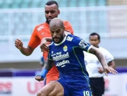 Takhta Super League Goyang! Borneo FC Tumbang, Persib dan Persija Siap Saling Sikut Rebut Puncak