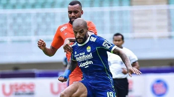 takhta super league goyang borneo fc tumbang persib dan persija siap saling sikut rebut puncak portal berita terbaru