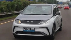 Denza B5 Bikin Geger! SUV Hybrid Off-road BYD ‘Ready’ Mengaspal, Konsumen Langsung Antre Pesan Meski Harga Masih Misteri?