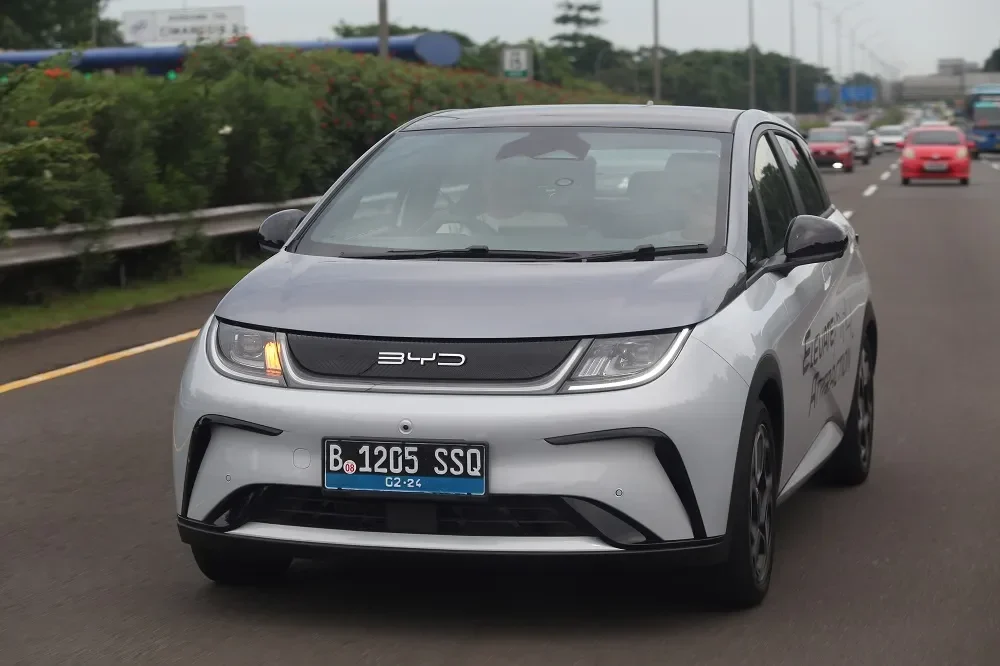 denza b5 bikin geger suv hybrid off road byd ready mengaspal konsumen langsung antre pesan meski harga masih misteri portal berita terbaru