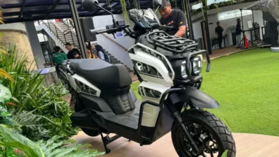 indomobil bikin geger iims 2026 motor listrik qt qt pro meluncur harga mulai rp15 juta fitur bikin ngiler portal berita terbaru