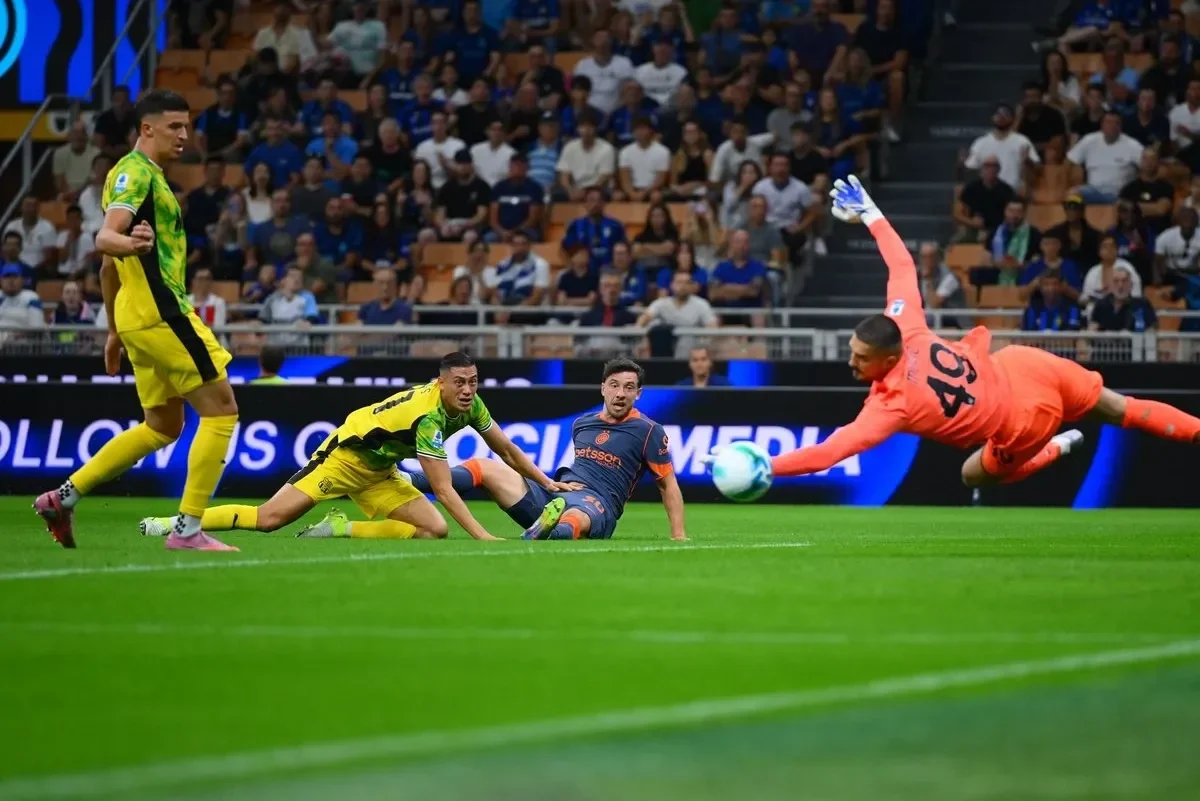 jay idzes siaga penuh sassuolo vs inter milan misi mustahil redam raja gol serie a portal berita terbaru