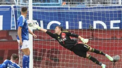 Momen Horor Emil Audero Kena Flare di Serie A, Bintang Inter Milan Langsung Beri Kecaman Keras!