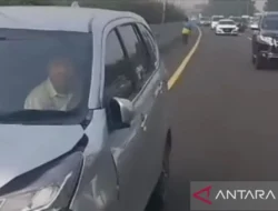 Ngeri! SUV Jetour T2 Ludes Terbakar di Jagorawi Usai Ditabrak BMW, Kok Bisa Secepat Itu?