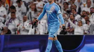 peringatan keras courtois real madrid wajib belajar dari kekalahan memalukan lawan benfica portal berita terbaru