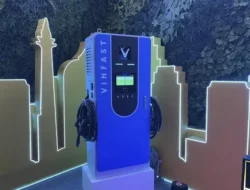 VinFast Bakal Sulap Indonesia! 30.000 Titik Cas EV Siap Gempur, Adopsi Kendaraan Listrik Makin Ngebut!