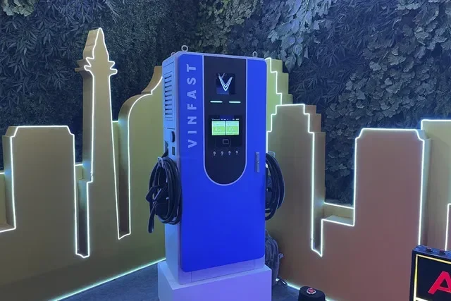 vinfast bakal sulap indonesia 30 000 titik cas ev siap gempur adopsi kendaraan listrik makin ngebut portal berita terbaru