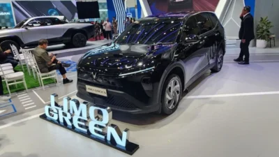 VinFast Bikin Gebrakan! Ratusan Limo Green Siap Mengaspal, Transportasi Indonesia Auto Hemat & Ramah Lingkungan? 11 vinfast bikin gebrakan ratusan limo green siap mengaspal transportasi indonesia auto hemat ramah lingkungan portal berita terbaru