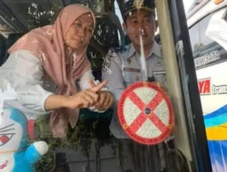 Wajib Tahu! Kemenhub Pasang Stiker Merah di Bus Berbahaya, Jangan Sampai Salah Naik Mudik!